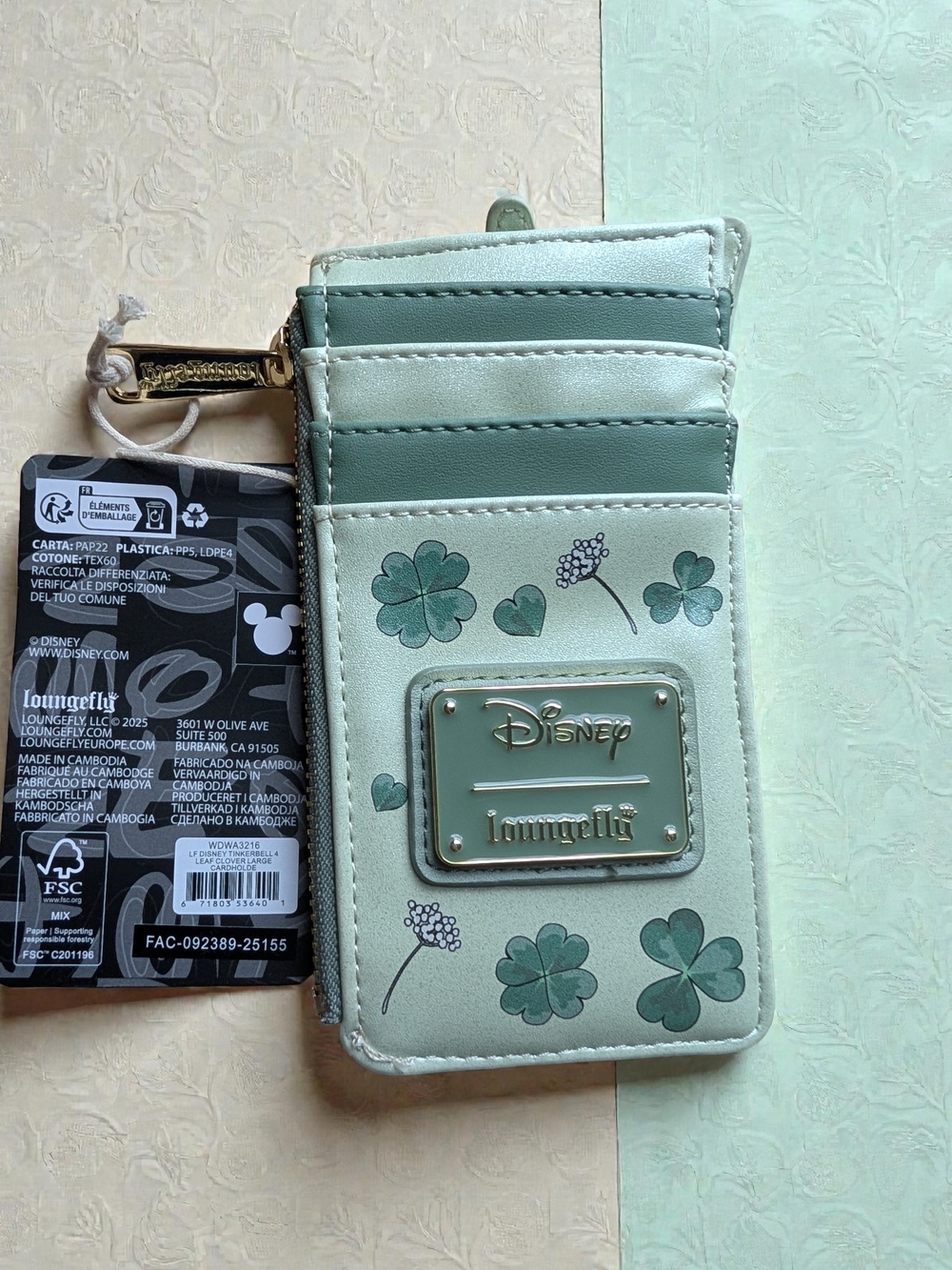 Disney Loungefly Tinker Bell Clover Cardholder NWT - Picture 2 of 3